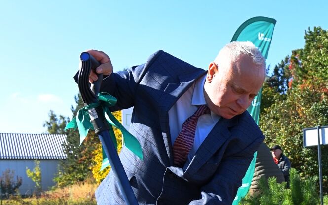 70 drzew na 70 lat. Uniwersytet Przyrodniczy stworzył ogród dendrologiczny