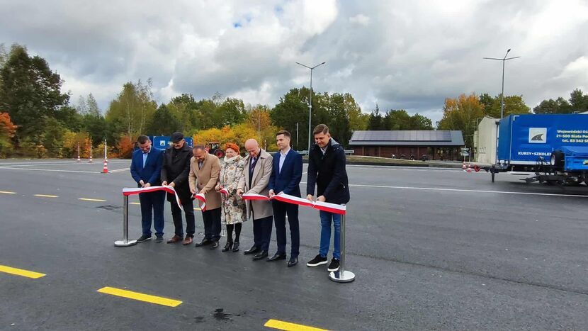 Plac manewrowy równiejszy i dostosowany do nowych przepisów