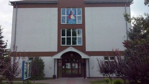 Pracował z dziećmi skrywając brudny sekret. Szok w Spiczynie