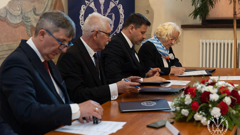 Podpisanie listu intencyjnego to symboliczny moment dla utworzenia Muzeum Dzieci Zamojszczyzny