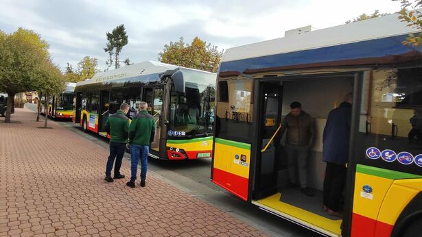 Cała pula 12 elektryków już dotarła do miasta. W planach centrum przesiadkowe