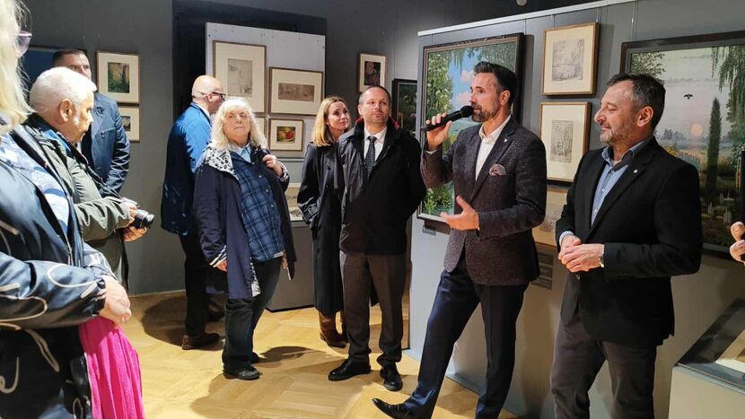 Wizyta komitetu w muzeum 