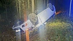 Alkohol a potem dachowanie. Kierowcy grozi więzienie