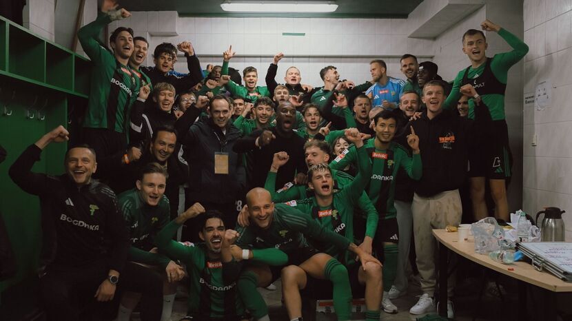 Piłkarze Górnika Łęczna w 12. kolejce pokonali Miedź Legnica i wreszcie w szatni mieli wiele powodów do radości