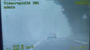 113 km/h w terenie zabudowanym. Dostał 24 punkty, stracił prawo jazdy i 3 tysiące