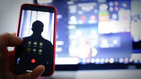 Uwierzył w szybki zarobek i stracił 170 tysięcy złotych. Wciągnął w to własną matkę