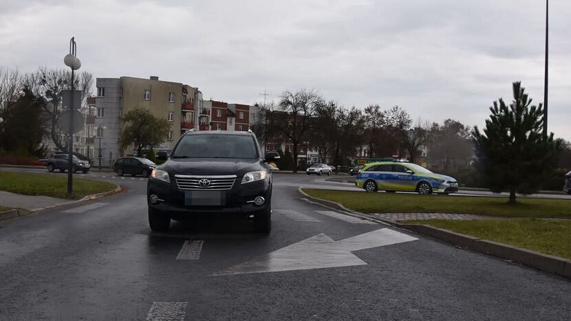 Sekundy nieuwagi na pasach. 17-latek potrącony w centrum Chełma