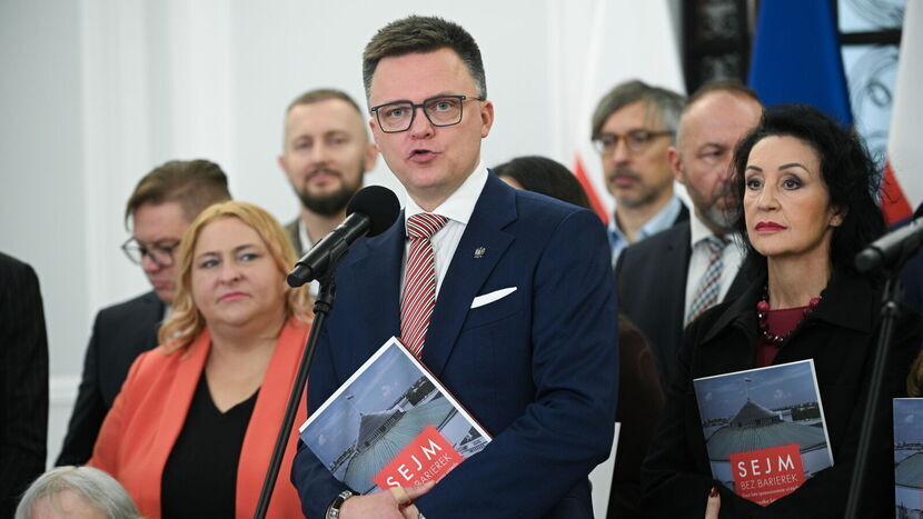 Hołownia rezygnuje z funkcji marszałka Sejmu. Obowiązki przejmie Czarzasty