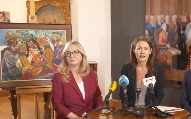 Monachijczycy na lubelskim zamku. Na ścianach m.in. Gierymscy, Stryjeńska i Chełmoński