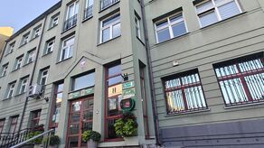 Miała usuwać miejskie buble – a tymczasem sama stała się absurdem. 15 października prezydent Jakub Banaszek rozwiązał Komisję ds. absurdów infrastrukturalnych 