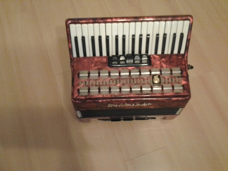 Akordeon Weltmeister Serino 80 basow.