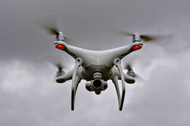 Czy zdałbyś egzamin na operatora drona?
